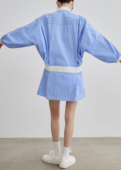 Classic Vintage Blouse with a Flattering Fit