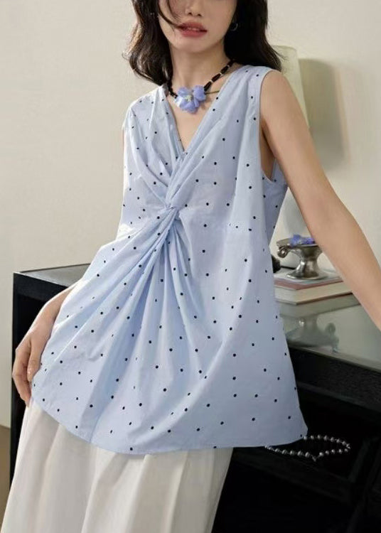 Beautifully Finished Top in a Timeless Design