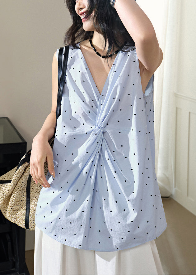 Beautifully Finished Top in a Timeless Design