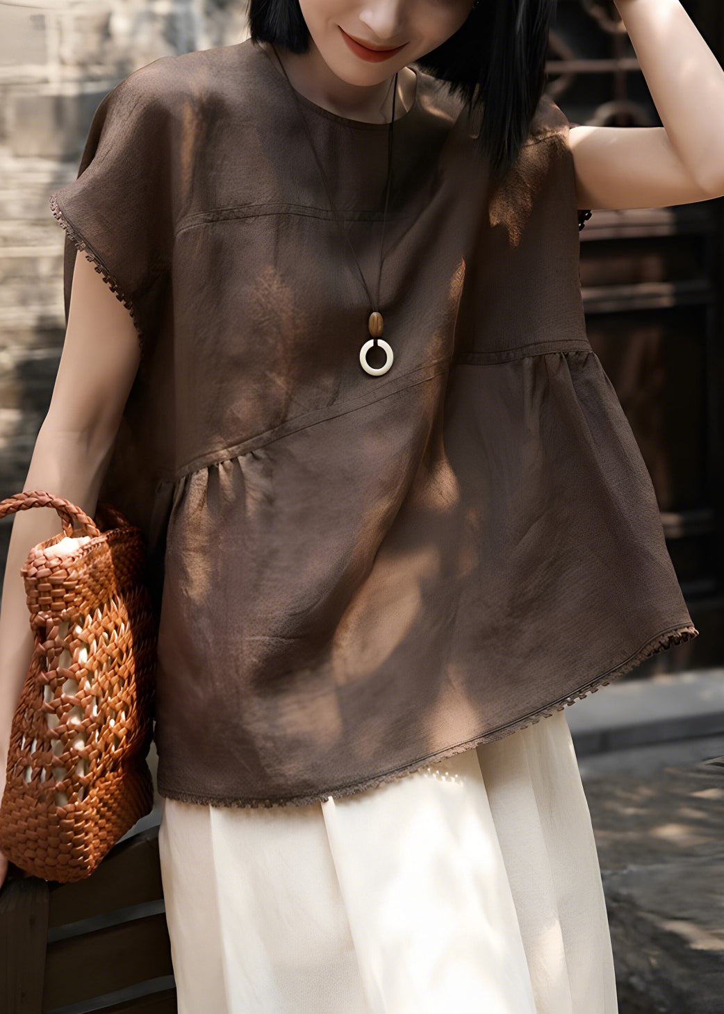 Beautifully Finished Top in a Timeless Design