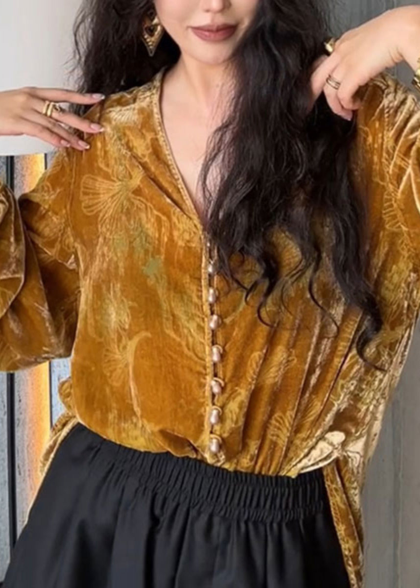 Classic Vintage Top with a Flattering Fit