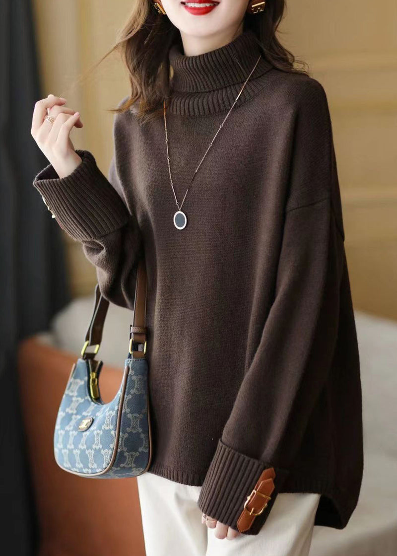 Classic Vintage Sweater with a Flattering Fit