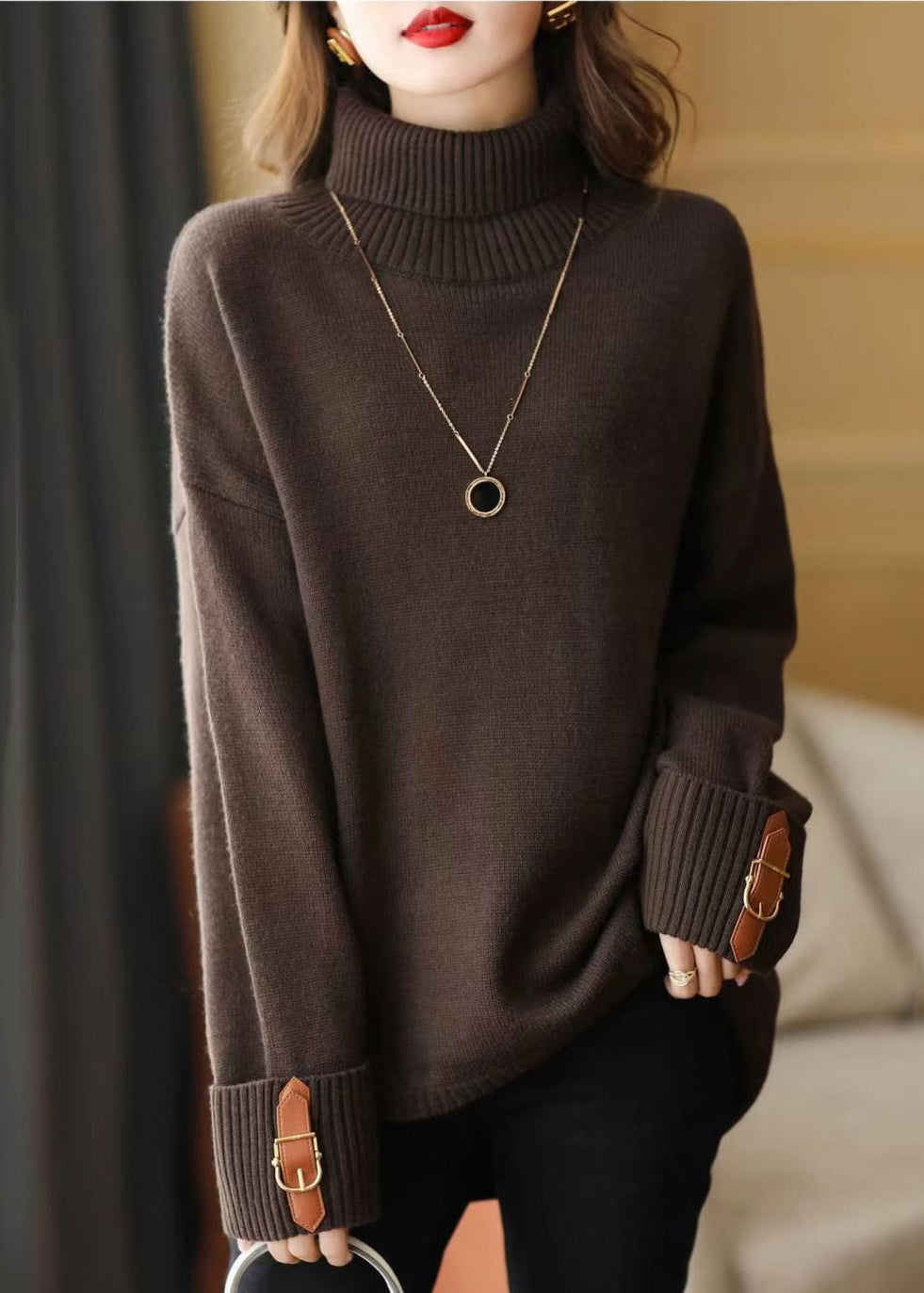 Effortlessly Elegant Sweater with a Timeless Design