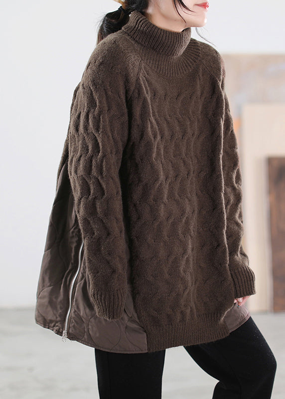 Classic Vintage Sweater with a Flattering Fit