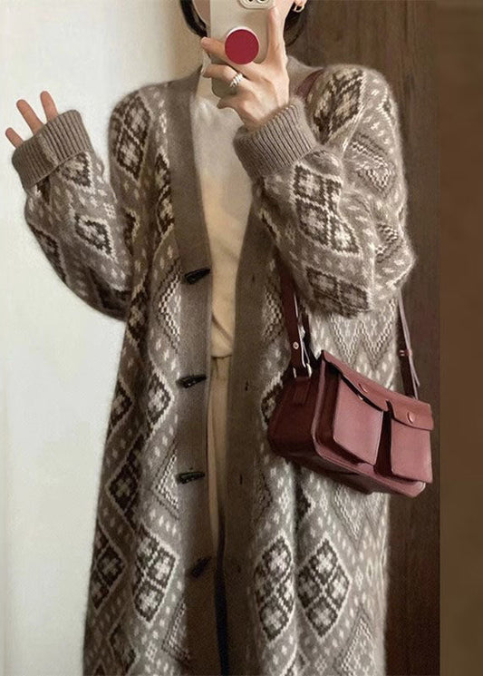 Beautifully Finished Cardigan in a Timeless Design