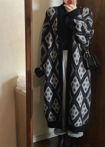 Beautifully Finished Cardigan in a Timeless Design