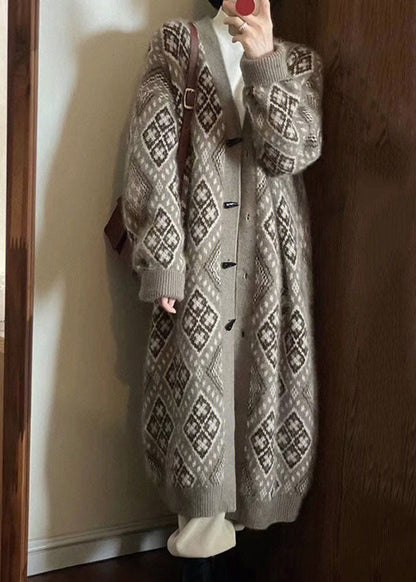 Beautifully Finished Cardigan in a Timeless Design