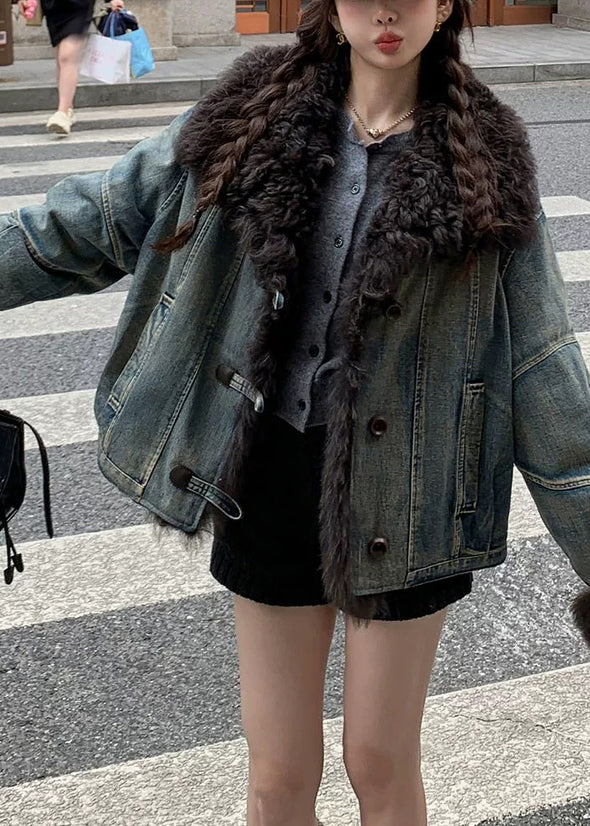 Gracefully Styled Jacket for Any Occasion