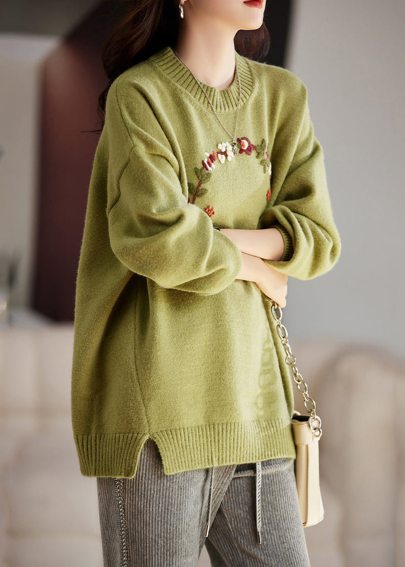 Beautifully Finished Sweater in a Timeless Design