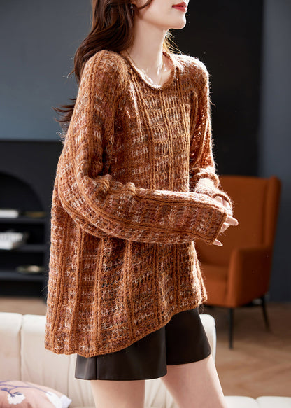 Well Tailored Sweater with a Graceful Silhouette