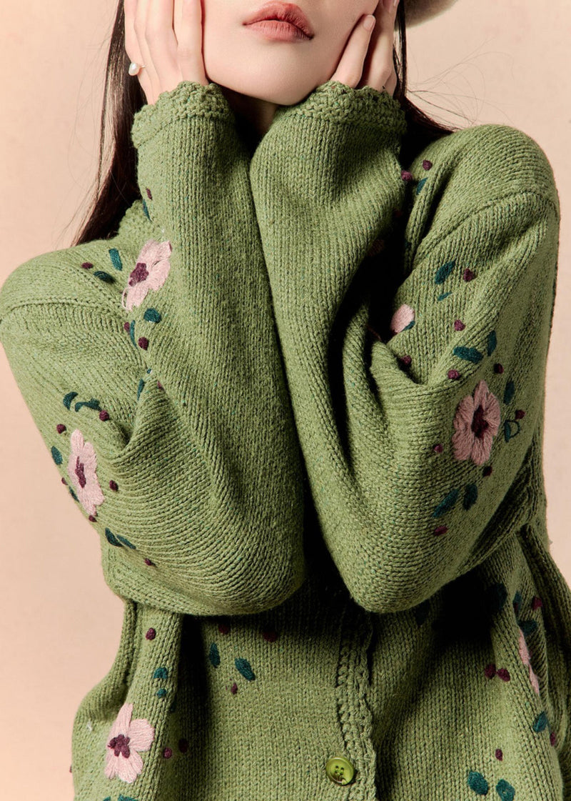 Classic Vintage Cardigan with a Flattering Fit