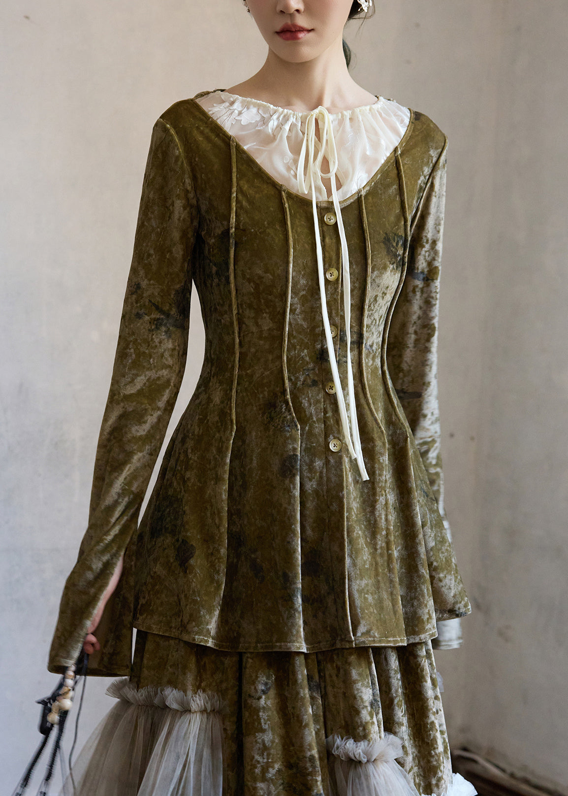 Classic Vintage & Enduringly Stylish Top