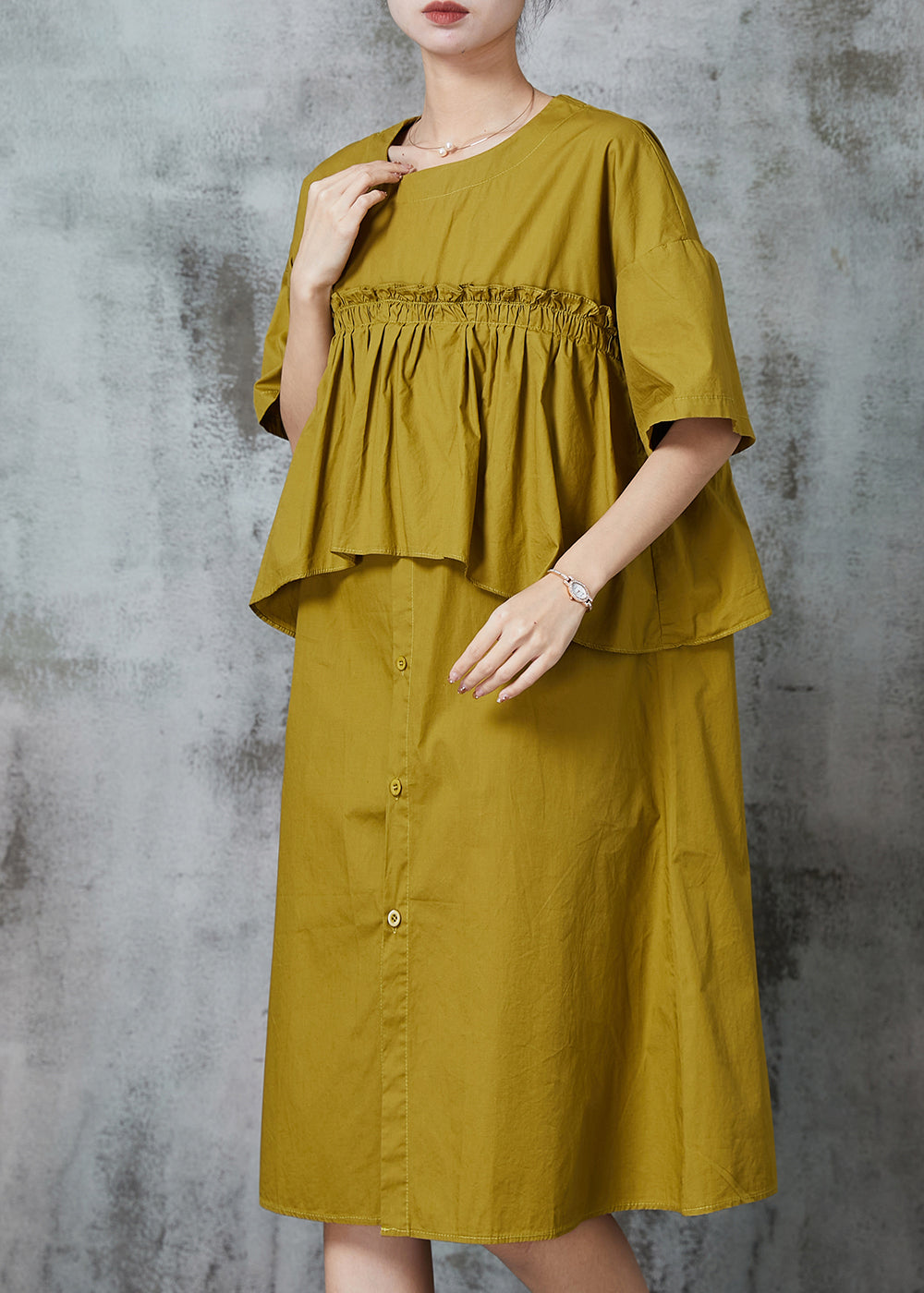 Sophisticated Dress with a Clean Classic Look