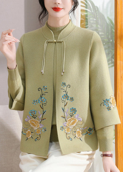 Effortlessly Elegant Sweater with a Timeless Design
