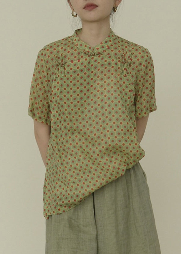 Beautifully Finished Top in a Timeless Design