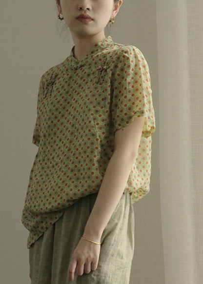 Beautifully Finished Top in a Timeless Design
