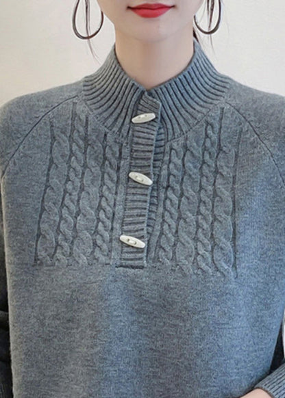 Well Tailored Sweater with a Graceful Silhouette