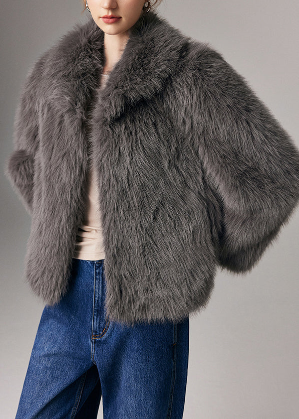 Gracefully Styled Coat for Any Occasion