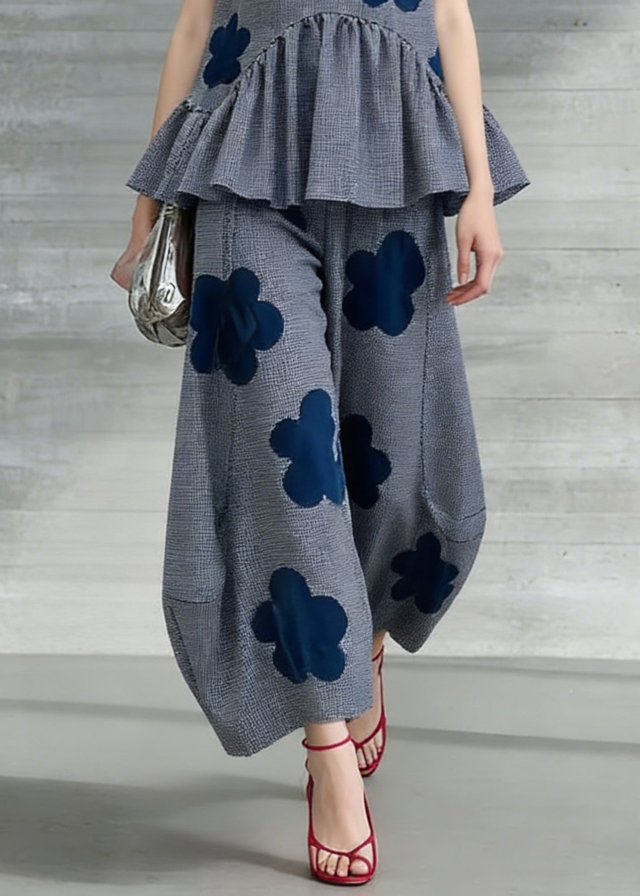 Beautifully Finished Pants in a Timeless Design