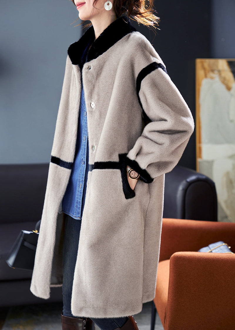 Classic Vintage Coat with a Flattering Fit
