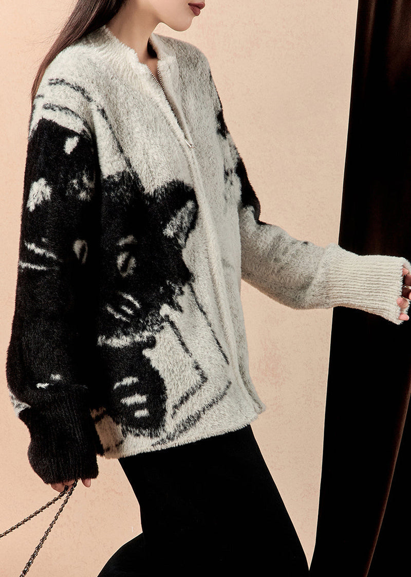 Classic Vintage Coat with a Flattering Fit