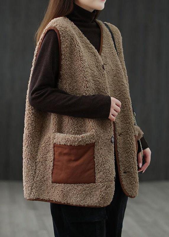 Beautifully Finished Blouse in a Timeless Design