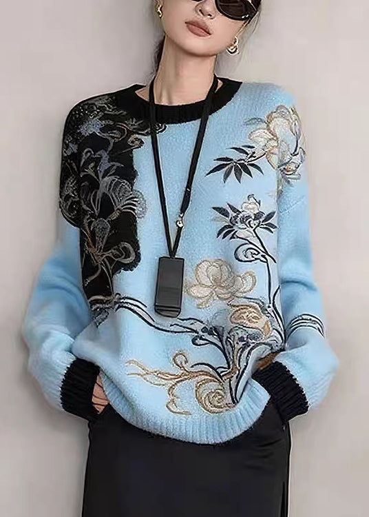 Classic Vintage Sweater with a Flattering Fit