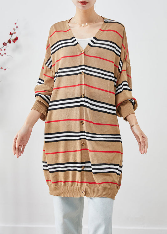 Well Tailored Cardigan with a Graceful Silhouette