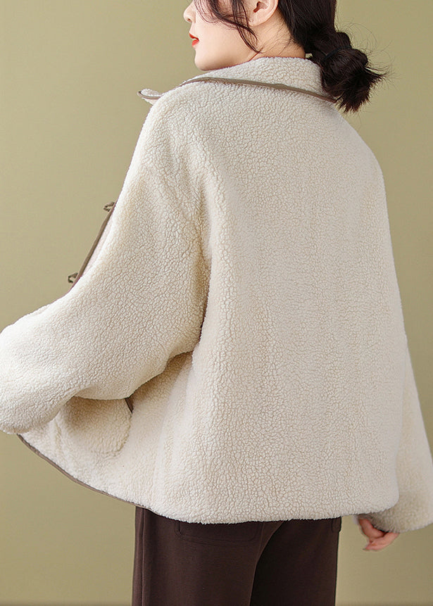 Well Tailored Jacket with a Graceful Silhouette