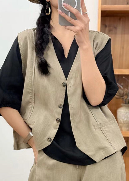 Classic Vintage Coat with a Flattering Fit