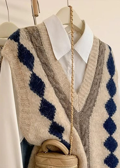 Sophisticated Garment with a Clean Classic Look