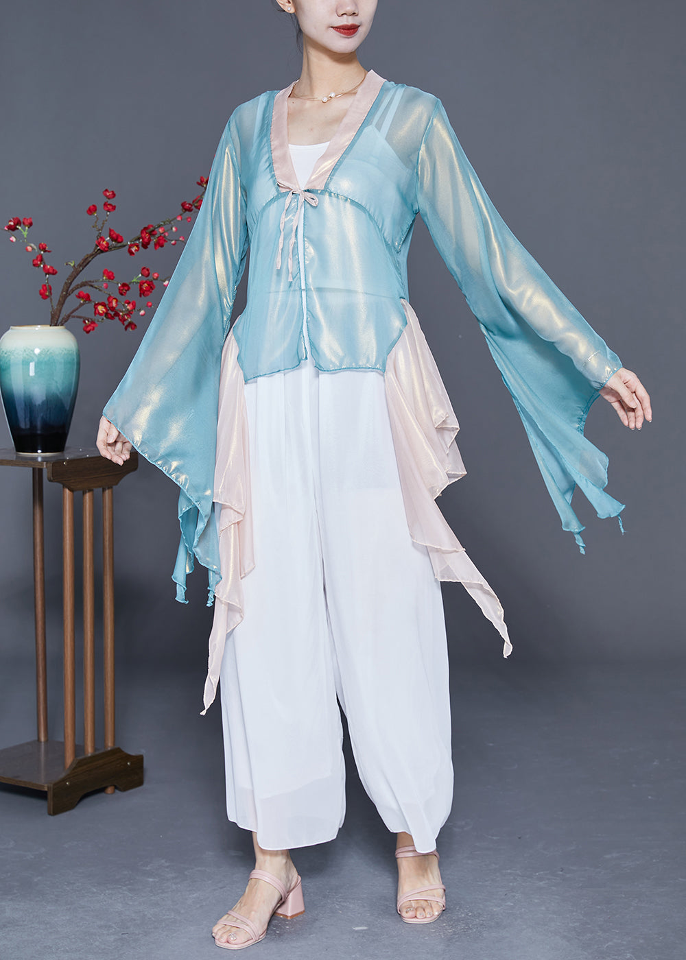 Polished Top with an Effortless Classic Look