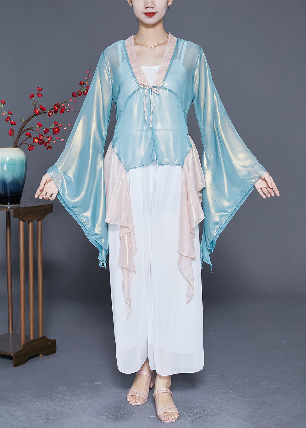 Polished Top with an Effortless Classic Look