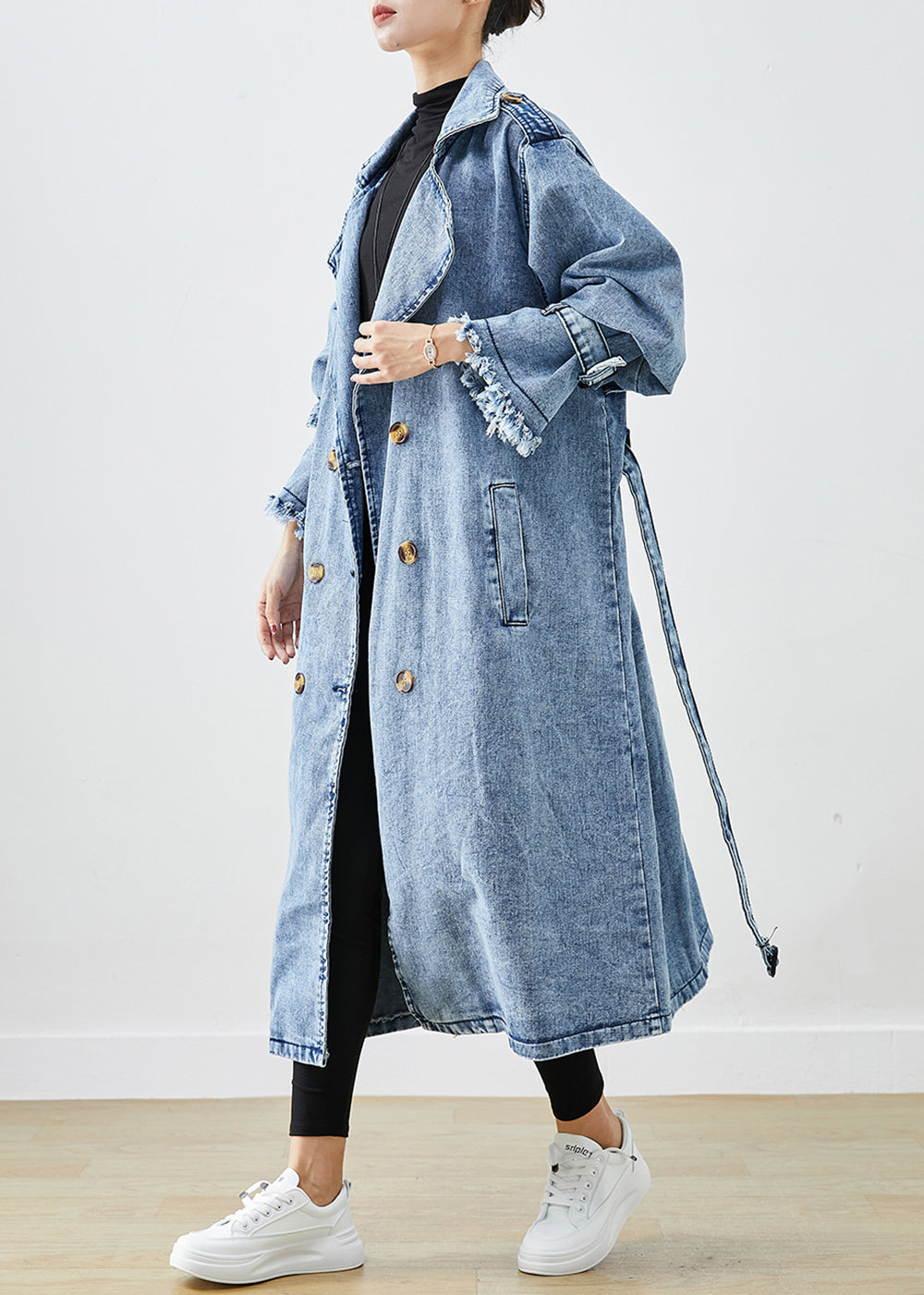 Beautifully Finished Coat in a Timeless Design