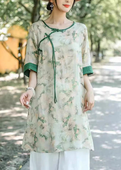 Classic Vintage & Enduringly Stylish Blouse