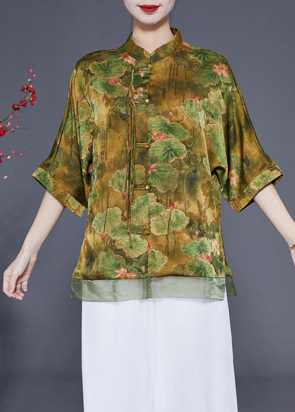 Effortlessly Elegant Top with a Timeless Design