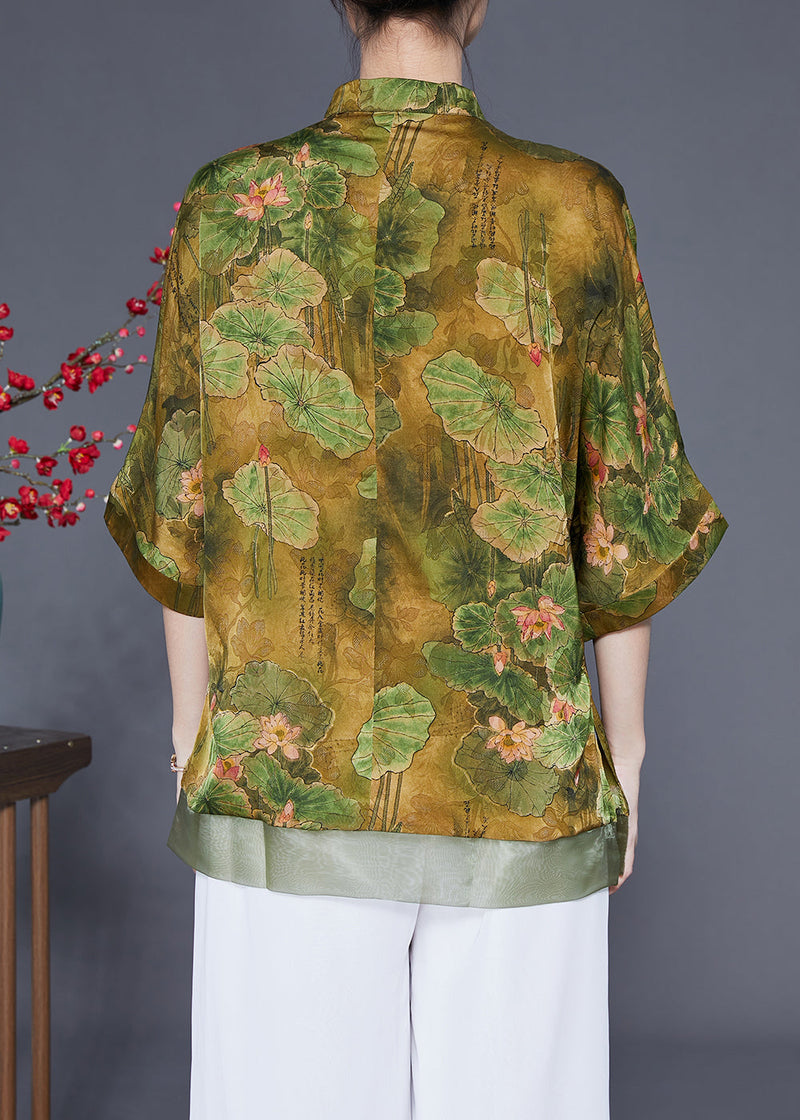 Effortlessly Elegant Top with a Timeless Design