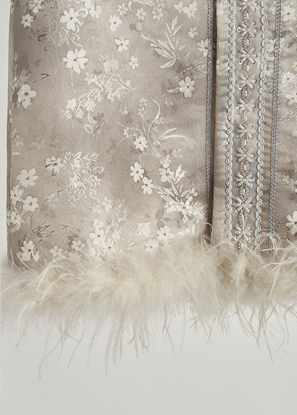Gracefully Styled Garment for Any Occasion