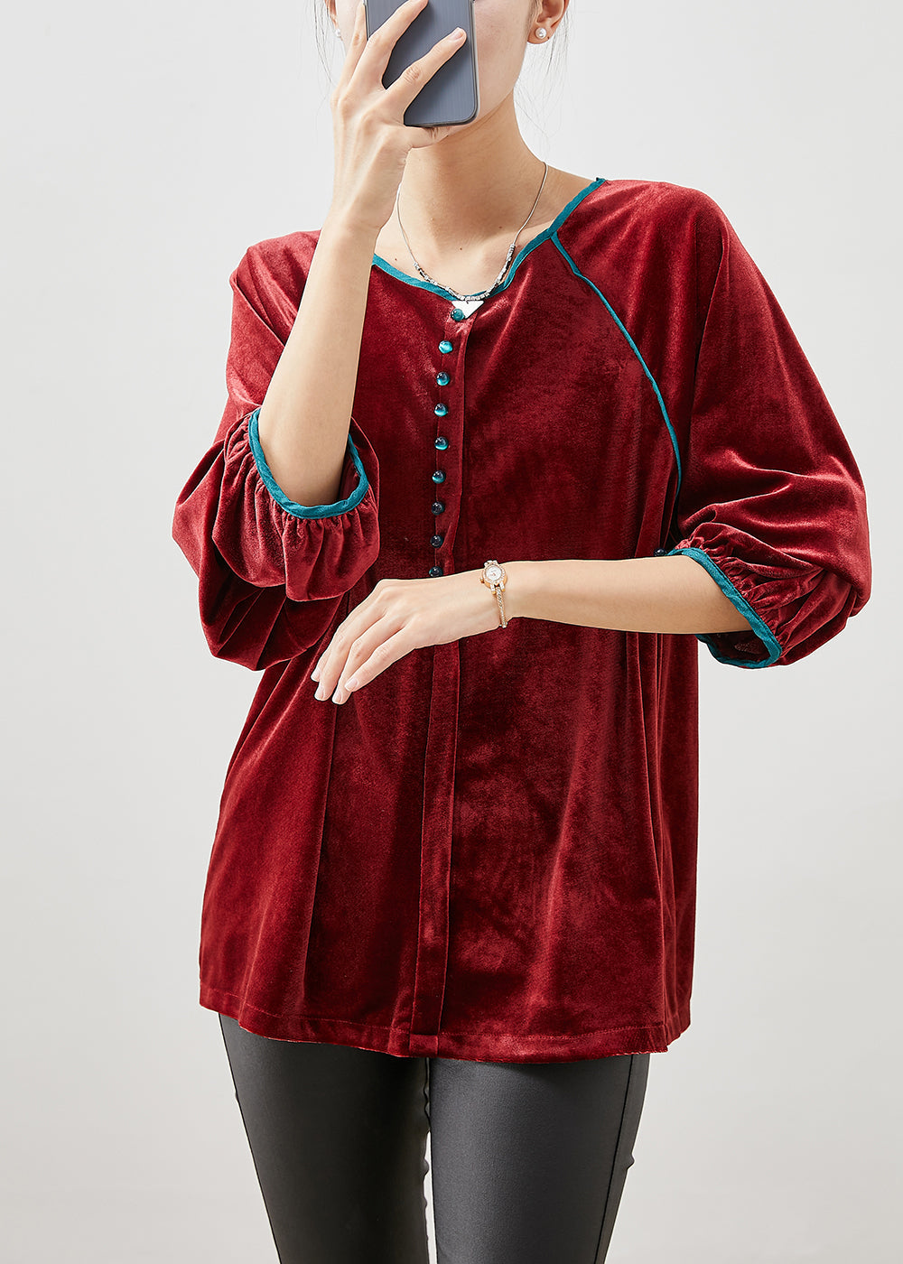Beautifully Finished Blouse in a Timeless Design