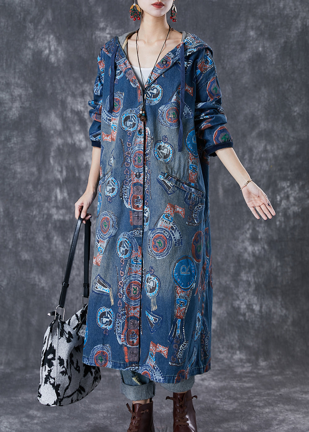 Elegantly Styled Coat for Everyday Wear
