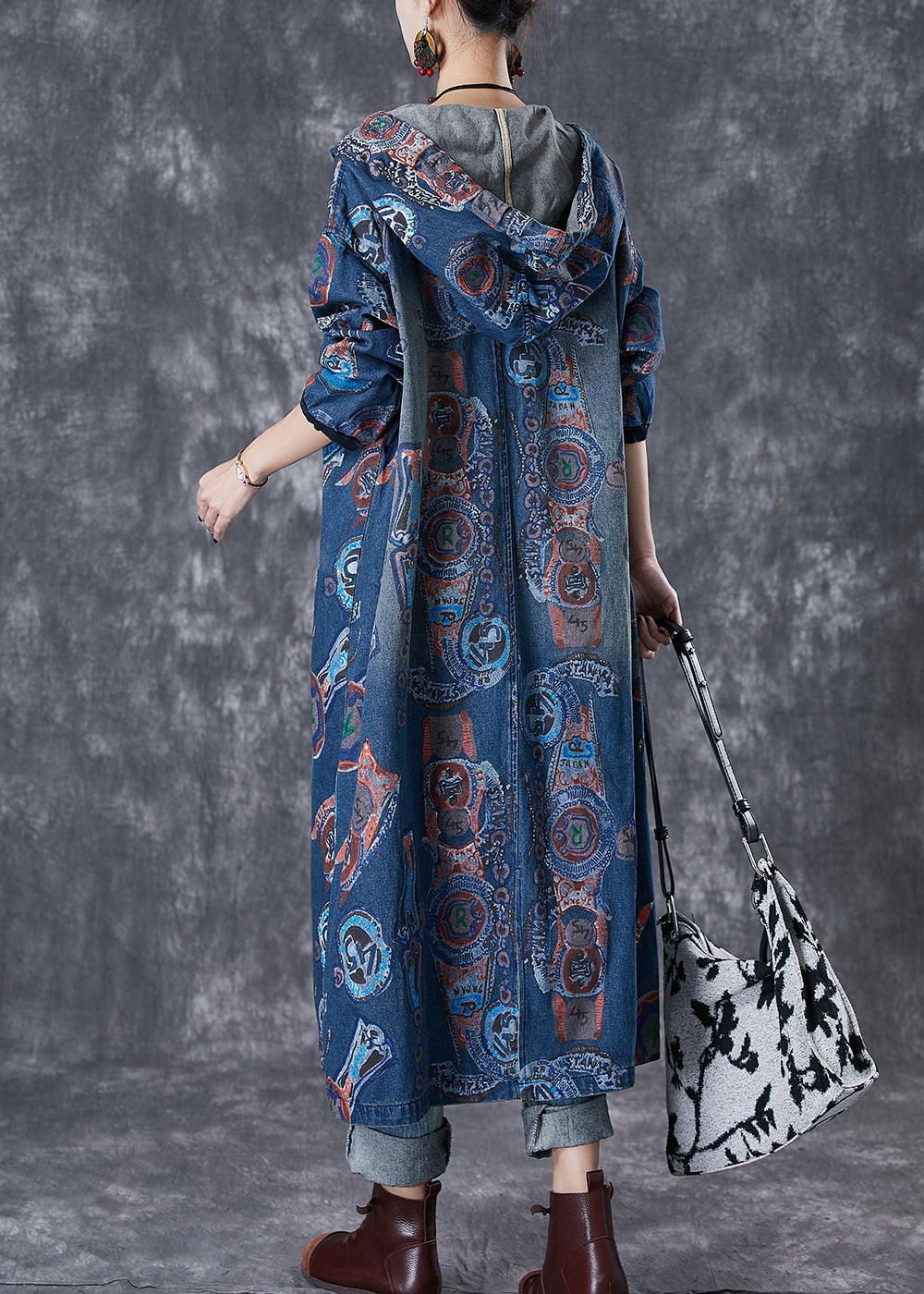 Elegantly Styled Coat for Everyday Wear