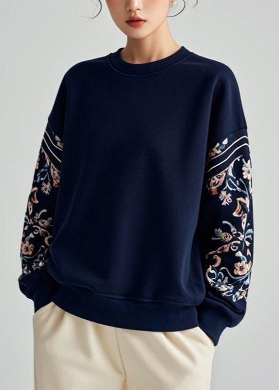 Beautifully Finished Pullover in a Timeless Design