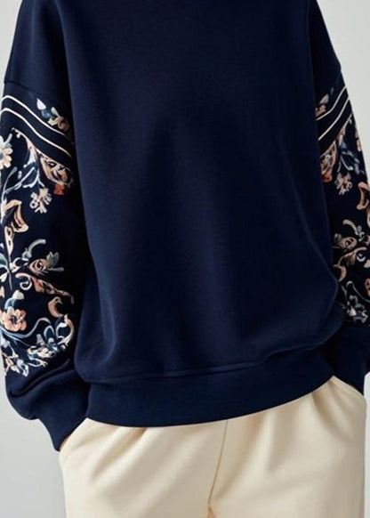 Beautifully Finished Pullover in a Timeless Design