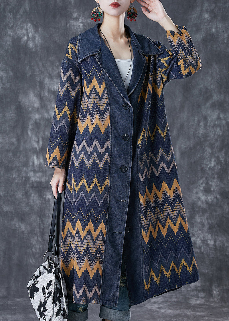 Well Tailored Coat with a Graceful Silhouette
