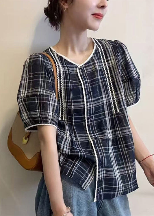 Gracefully Styled Shirt for Any Occasion