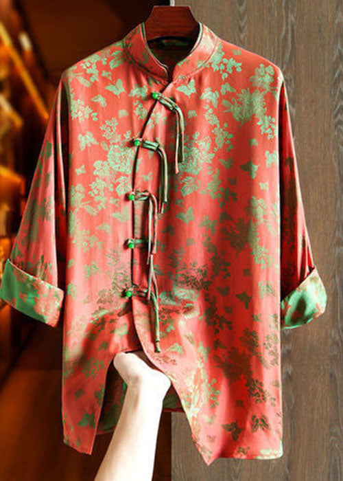 Classic Vintage Shirt with a Flattering Fit
