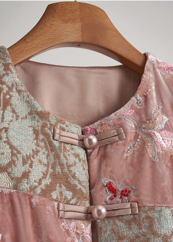 Beautifully Finished Garment in a Timeless Design