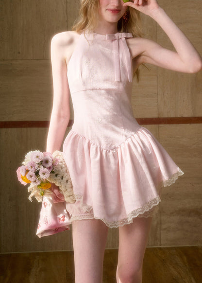 Gracefully Styled Garment for Any Occasion
