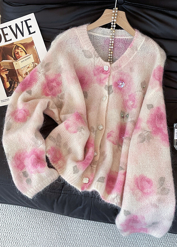 Well Tailored Cardigan with a Graceful Silhouette