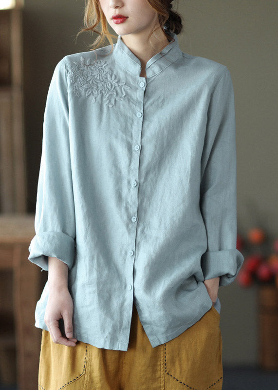 Well Tailored Shirt with a Graceful Silhouette
